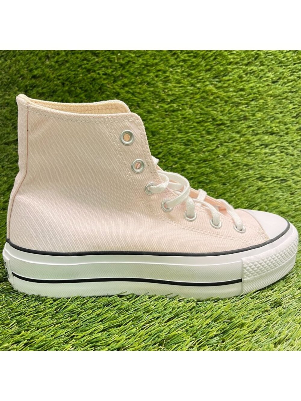 Converse Chuck Taylor All Star Lift Womens Size 7.5 Pink Athletic Shoes Sneakers